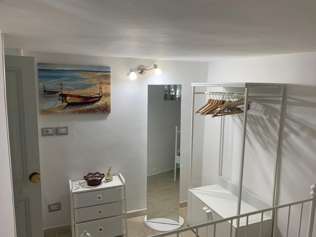Apartamento L&L House CTA Exterior foto
